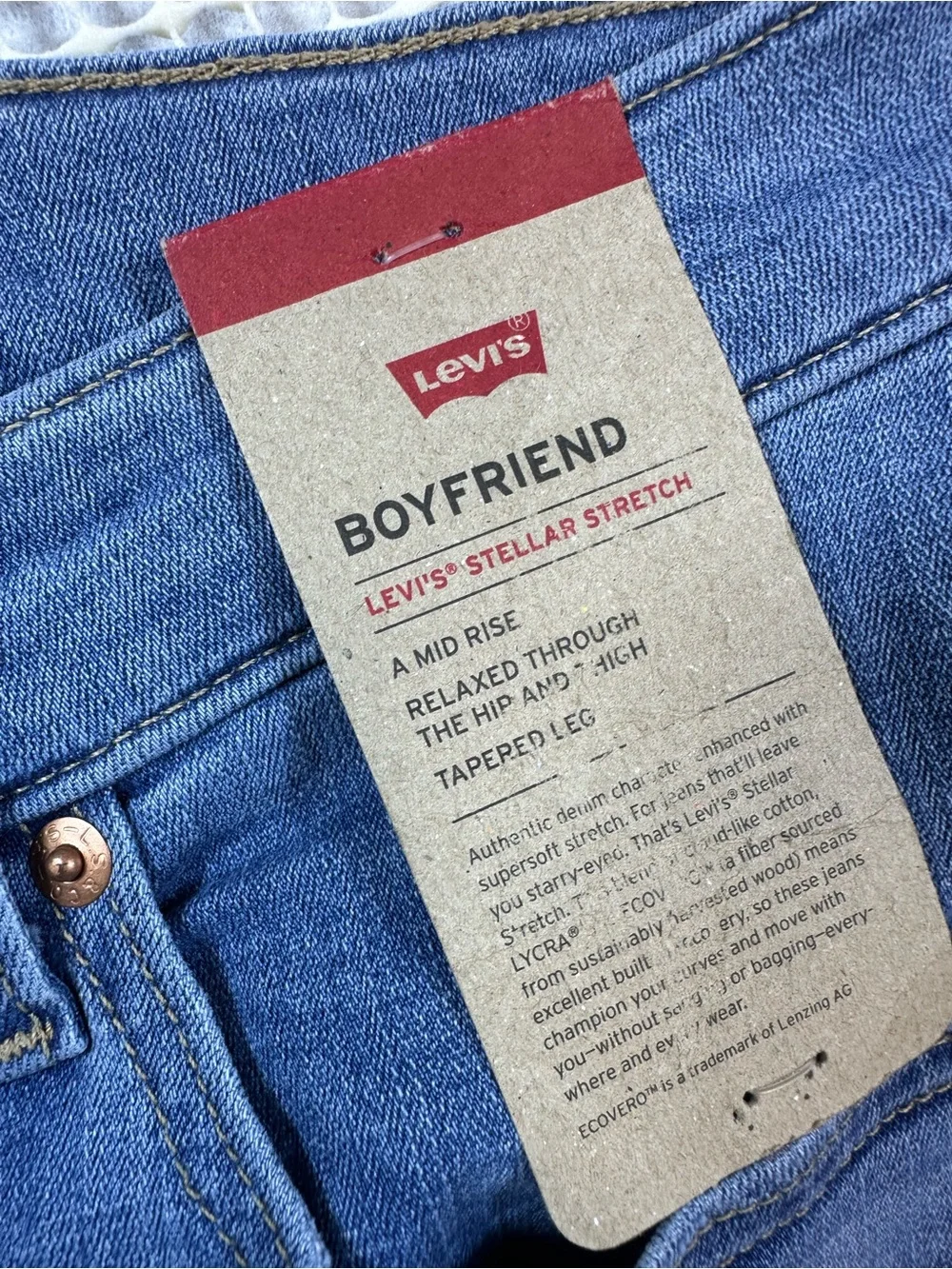 Levi’s Stellar Stretch Boyfriend Mid Rise Jean Size 30 NEW NWT